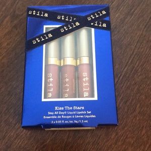 Stila Lip Kit!